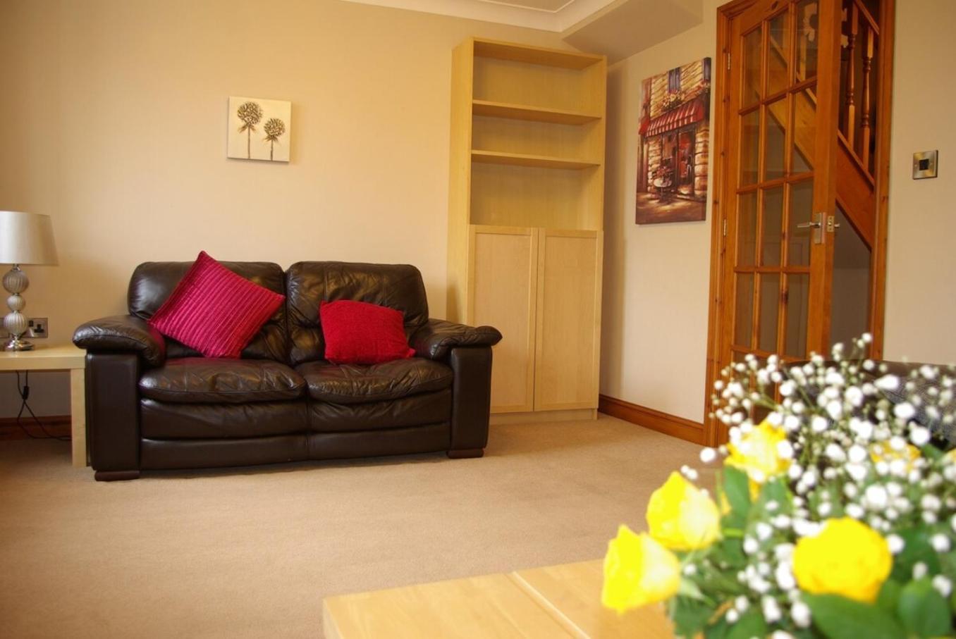 Portland Mews - 3 Bed Holiday Home By Premier Serviced Accommodation Leek Exteriör bild